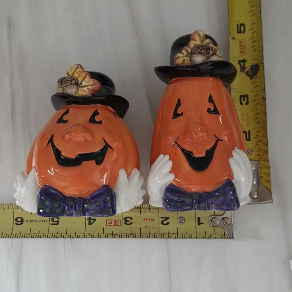 Vintage 2000 Fitz & Floyd Derby Pumpkins Salt & Pepper Shakers with Box